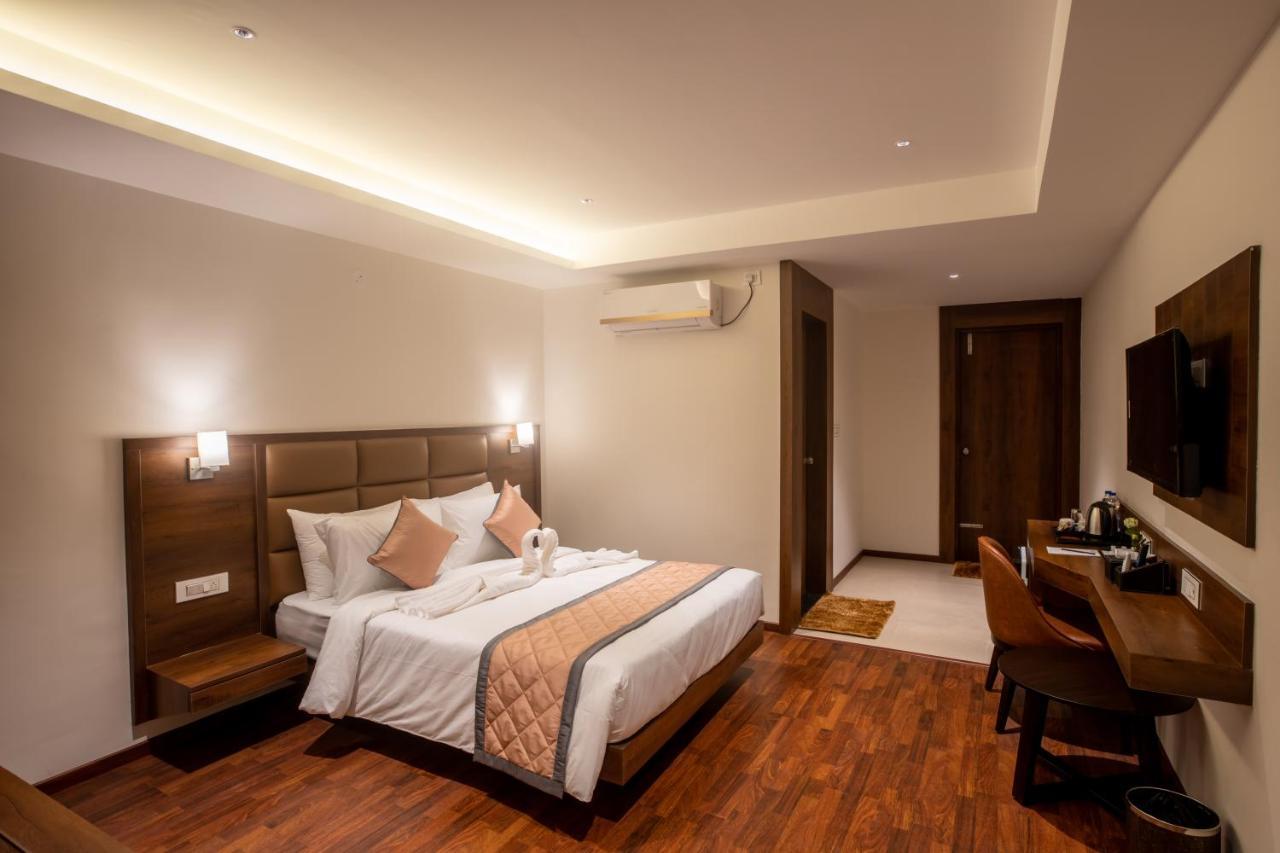 Golden Fortune Inn Hotel Bangalore Buitenkant foto