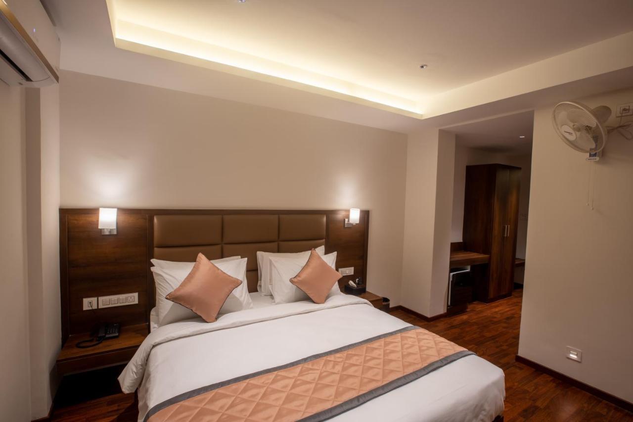 Golden Fortune Inn Hotel Bangalore Buitenkant foto