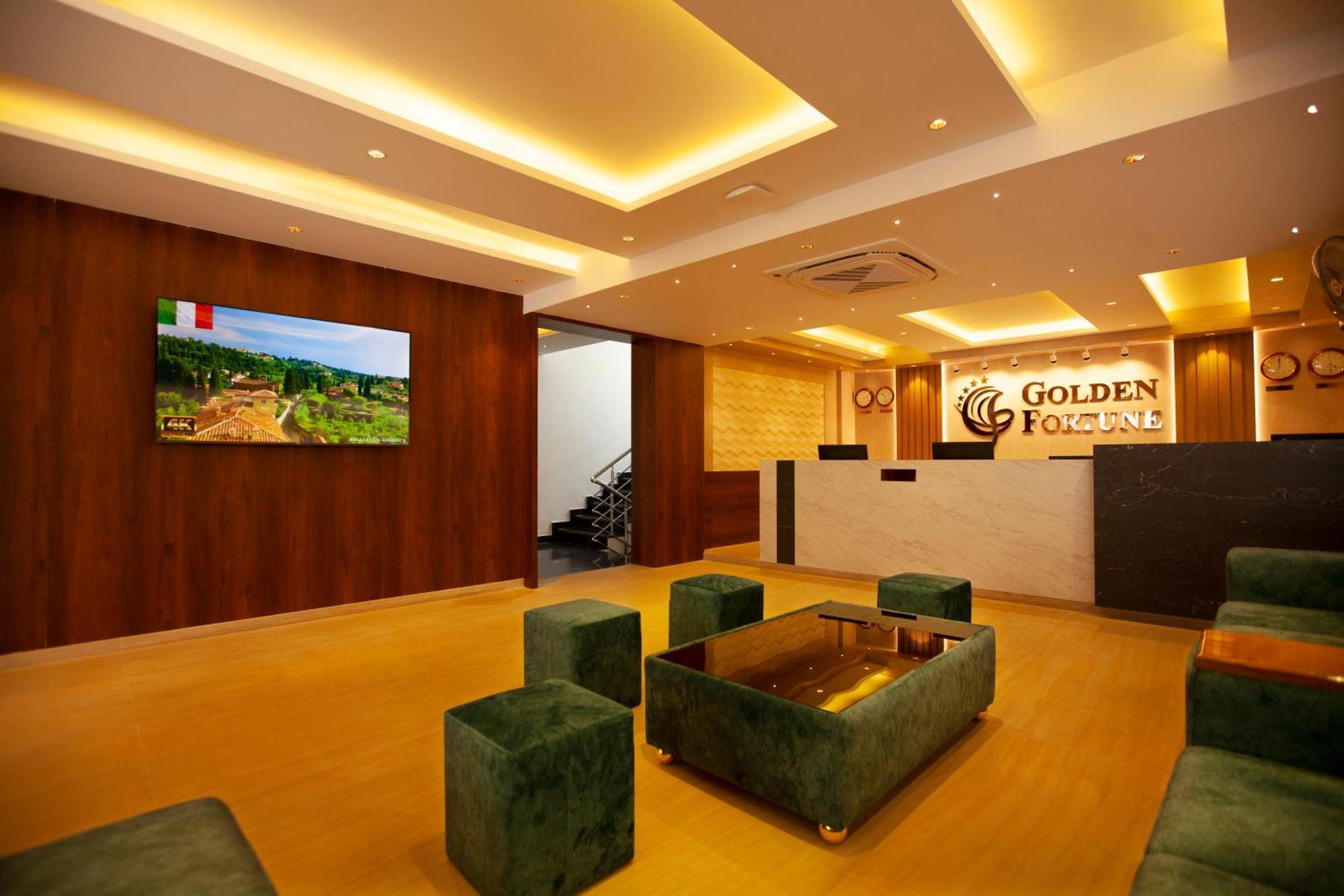 Golden Fortune Inn Hotel Bangalore Buitenkant foto