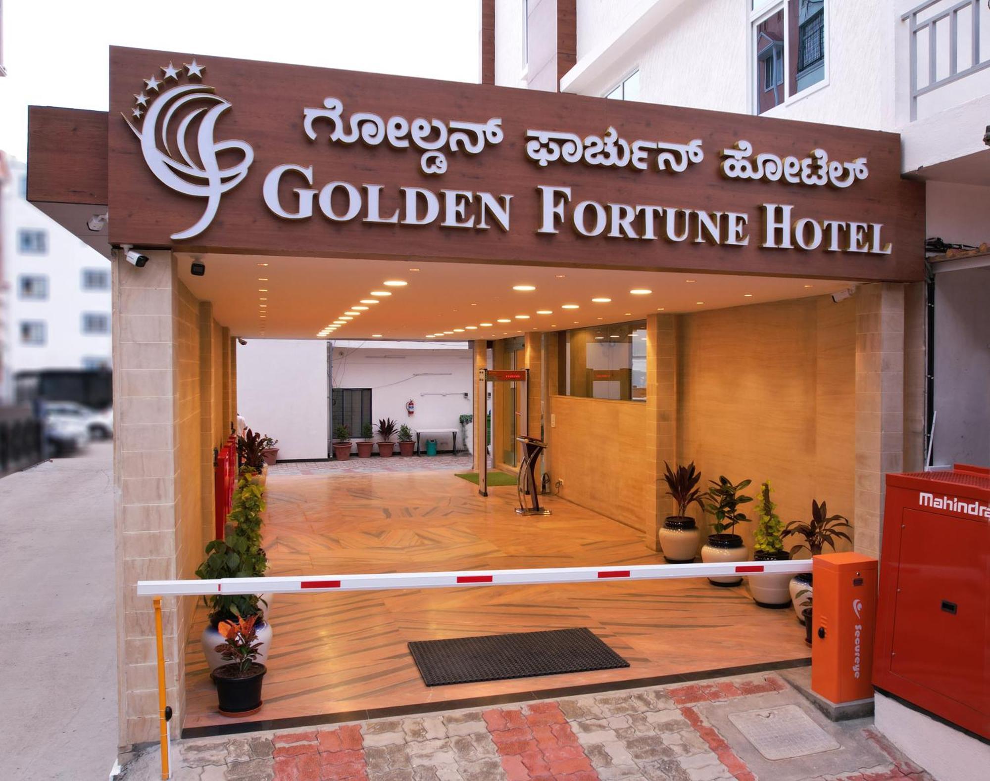 Golden Fortune Inn Hotel Bangalore Buitenkant foto
